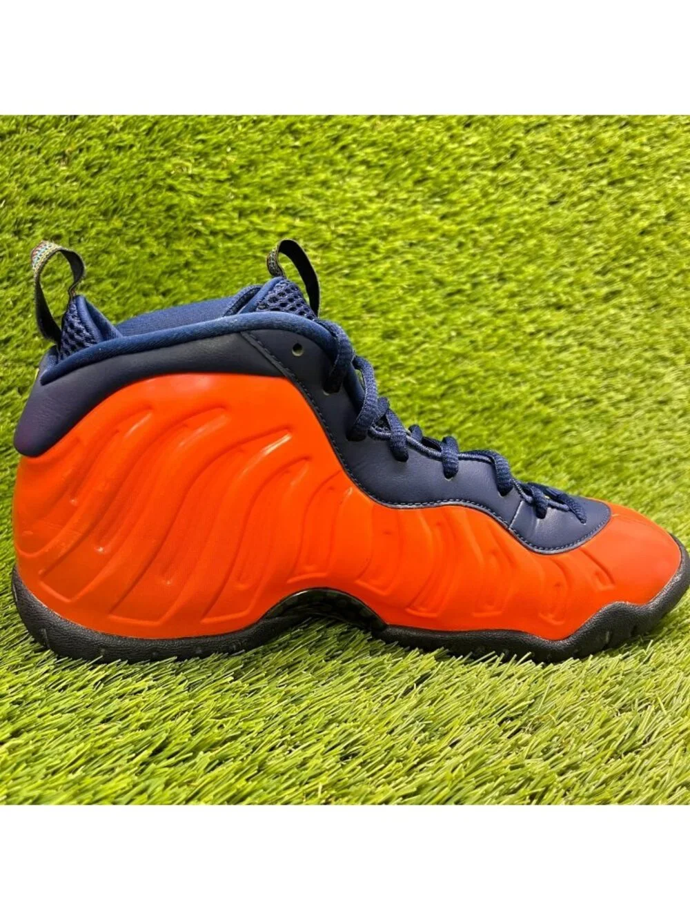 Nike Air Foamposite One Boys Size 7Y Orange Athletic Basketball Shoes Sneakers